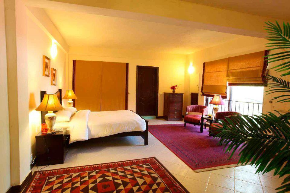 Maisonette Hotel & Apartments Lahore Luaran gambar