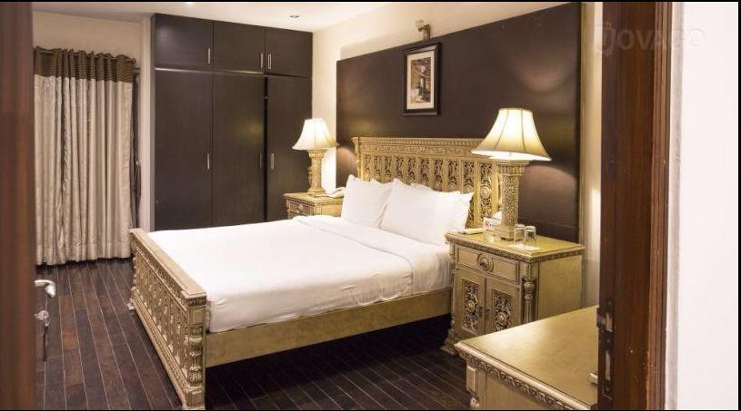 Maisonette Hotel & Apartments Lahore Luaran gambar